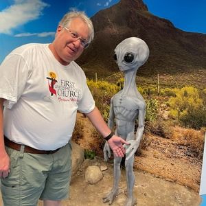 Meet your Posher, Suzanne